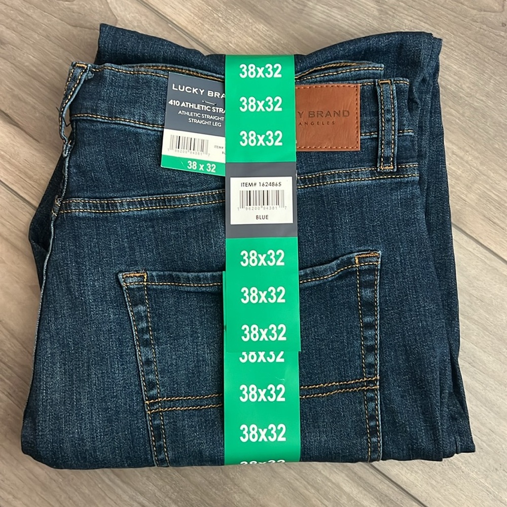 Lucky Brand Men’s 410 Athletic Straight Fit Straight Leg Jeans